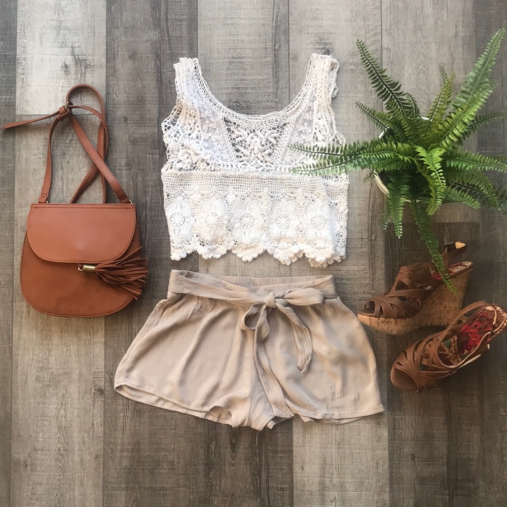 FOREVER 21 SHORTS